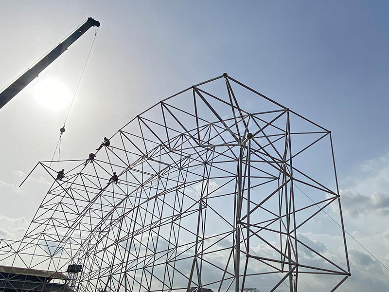 Построить эффективный, безопасный и интеллектуальный завод по производству автомобилей в Центральной Азии